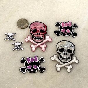 🔹NWOT🔹skull and bones iron on patch bundle